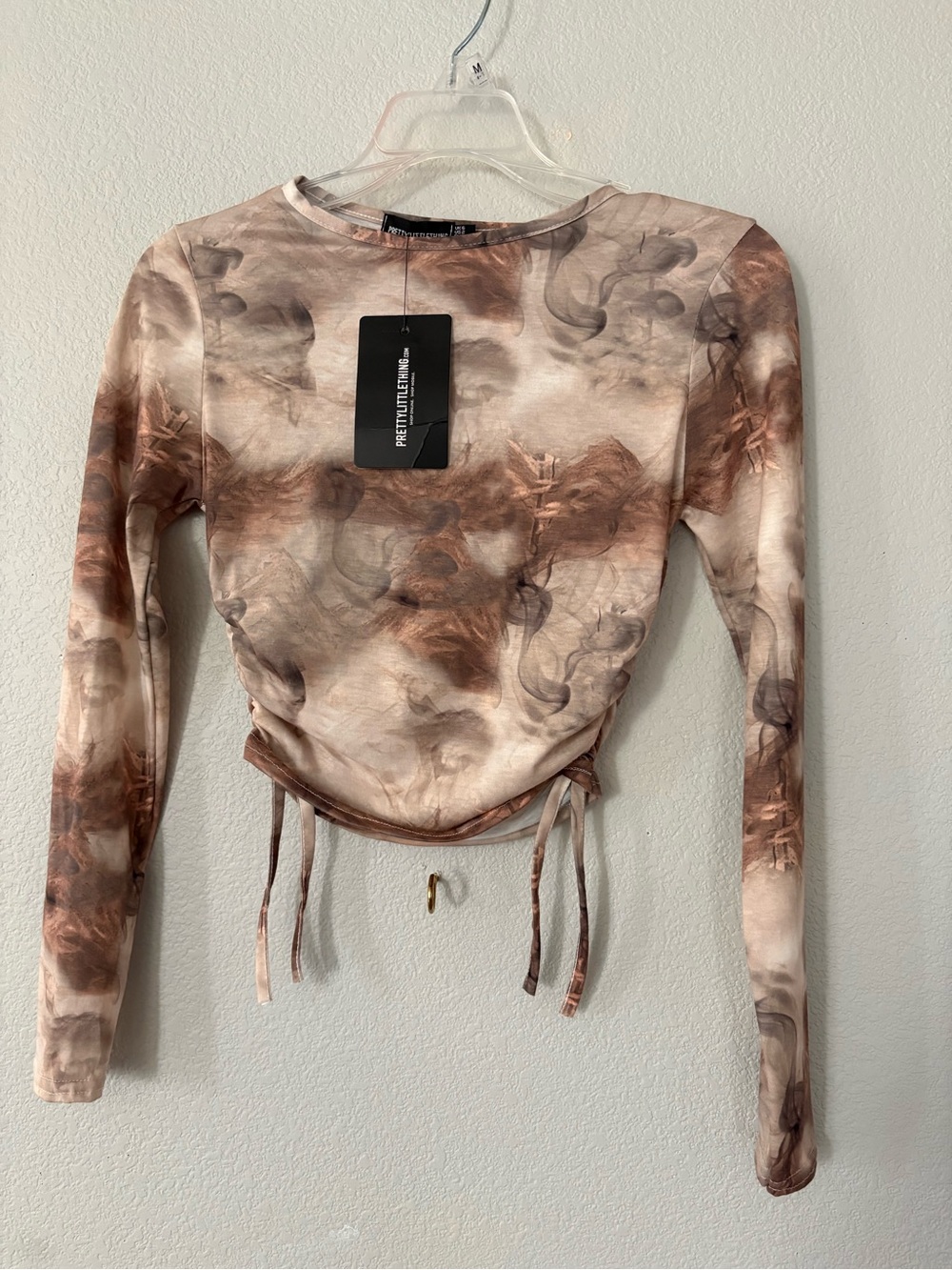 PrettyLittleThing Brown Marble Ruched Long-Sleeve Crop Top Sz 2 XS